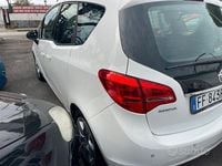 Usata Opel Meriva 120 CV (88 kW) 2016 Bianco Monovolume