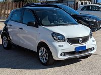 Usata Smart ForFour 71 CV (52 kW) 2018 Bianco Utilitaria