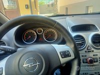 usata Opel Corsa 1.0 Neopatentati anno 2011