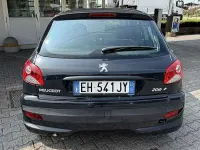 Usata Peugeot 206 60 CV (44 kW) 2011 Berlina