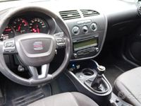 Usado Seat Leon 105 HP (77 kW) 2011 Cinzento Sedan