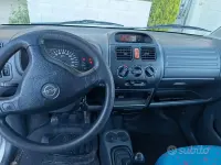 Usata Opel Agila 75 CV (55 kW) 2001 Bianco Monovolume