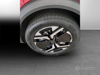 Nuova Peugeot 2008 Allure 100 CV (73 kW) 2025 Rosso SUV