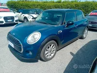 Usata Mini Cooper 116 CV (85 kW) 2017 Blu Utilitaria