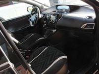 Usata Lancia Ypsilon Gold 69 CV (50 kW) 2016 Nero Utilitaria