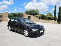 Usata Nissan Sunny 220 CV (161 kW) 1992 Berlina