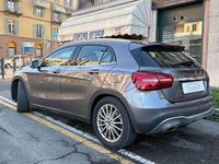 Usata Mercedes GLA180 Premium 122 CV (89 kW) 2018 Grigio SUV