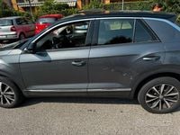 Usata VW T-Roc 116 CV (85 kW) 2019 Grigio SUV