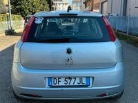 Usata Fiat Grande Punto 69 CV (50 kW) 2007 Grigio Utilitaria