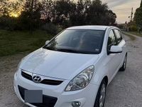 Usata Hyundai i20 78 CV (57 kW) 2012 Bianco Utilitaria