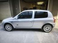 Usata Renault Clio II 169 CV (124 kW) 2001 Grigio Berlina