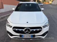 Usata Mercedes GLA180 116 CV (85 kW) 2022 Bianco SUV