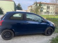 Usata Toyota Yaris Sol 69 CV (50 kW) 2005 Blu Berlina