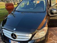 Usata Mercedes B180 Business 109 CV (80 kW) 2017 Monovolume