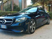 Usata Mercedes E220 194 CV (142 kW) 2017 Nero Coupé