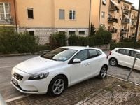 Usata Volvo V40 120 CV (88 kW) 2016 Bianco Berlina