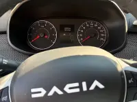 Usado Dacia Jogger Extreme 101 CV (74 kW) 2022 Negro Monovolumen