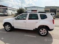 Usata Dacia Duster Lauréate 110 CV (80 kW) 2010 Bianco SUV