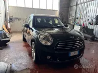 Usata Mini Cooper D Countryman Business 111 CV (81 kW) 2015 Verde SUV