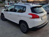 Usata Peugeot 2008 Active 68 CV (50 kW) 2014 Bianco SUV
