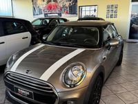 Usata Mini ONE Hype 101 CV (74 kW) 2017 Oro Utilitaria