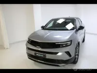 Usata Opel Mokka 131 CV (96 kW) 2025 Grigio SUV