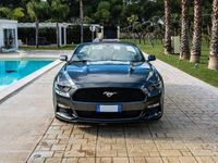 Usata Ford Mustang 305 CV (224 kW) 2016 Grigio Cabrio