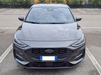 Usata Ford Focus ST-Line 120 CV (88 kW) 2022 Grigio Berlina