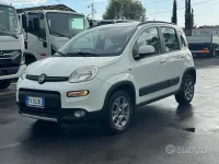 Usata Fiat Panda 4x4 S 84 CV (61 kW) 2013 Bianco Utilitaria
