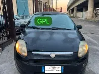 Usado Fiat Punto Active 60 CV (44 kW) 2010 Negro Utilitario
