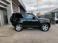 Usata Land Rover Defender SE 200 CV (147 kW) 2024 Nero SUV