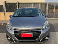 Usata Peugeot 208 102 CV (75 kW) 2019 Grigio Utilitaria