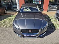 Usata Jaguar XF Prestige 179 CV (131 kW) 2015 Grigio scuro Berlina