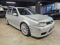 Usata VW Golf IV R 241 CV (177 kW) 2000 Grigio Berlina