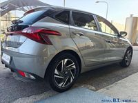 Usata Hyundai i20 84 CV (61 kW) 2022 Grigio chiaro Berlina