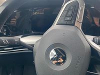 Usata VW Golf VIII Life 116 CV (85 kW) 2020 Grigio Berlina
