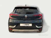 Usata Renault Captur Techno 101 CV (74 kW) 2023 Blu scuro SUV