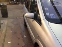 Usata Opel Zafira 101 CV (74 kW) 2005 Grigio Monovolume