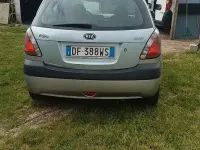 Usata Kia Rio 110 CV (80 kW) 2007 Grigio Berlina