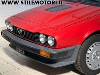 Usata Alfa Romeo GTV 158 CV (116 kW) 1981 Rosso pastello Coupé