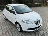 Usata Lancia Ypsilon Platinum 69 CV (50 kW) 2015 Bianco Utilitaria