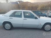Usata Mercedes 190 122 CV (89 kW) 1989 Bianco Berlina