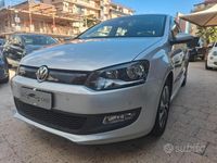 Usata VW Polo Trendline 75 CV (55 kW) 2015 Grigio Berlina