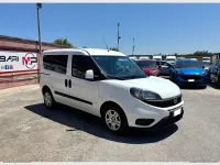 Usata Fiat Doblò Lounge 105 CV (77 kW) 2021 Bianco Monovolume