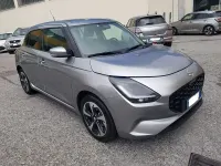 Usata Suzuki Swift 83 CV (61 kW) 2024 Argento new york Berlina