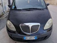 Usata Lancia Musa 101 CV (74 kW) 2007 Marrone Monovolume