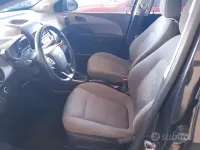 Usata Chevrolet Aveo LS 69 CV (50 kW) 2012 Nero Berlina