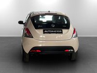 Usata Lancia Ypsilon Silver 69 CV (50 kW) 2021 Bianco Utilitaria
