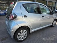Usata Toyota Aygo Connect Style 68 CV (50 kW) 2013 Grigio Utilitaria