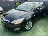 Usata Opel Astra 110 CV (80 kW) 2012 Nero Station wagon